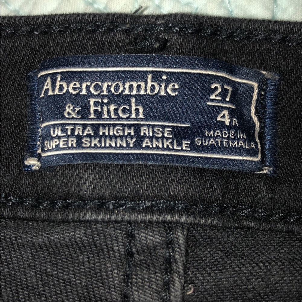 Abercrombie & Fitch size 27in jeans.
